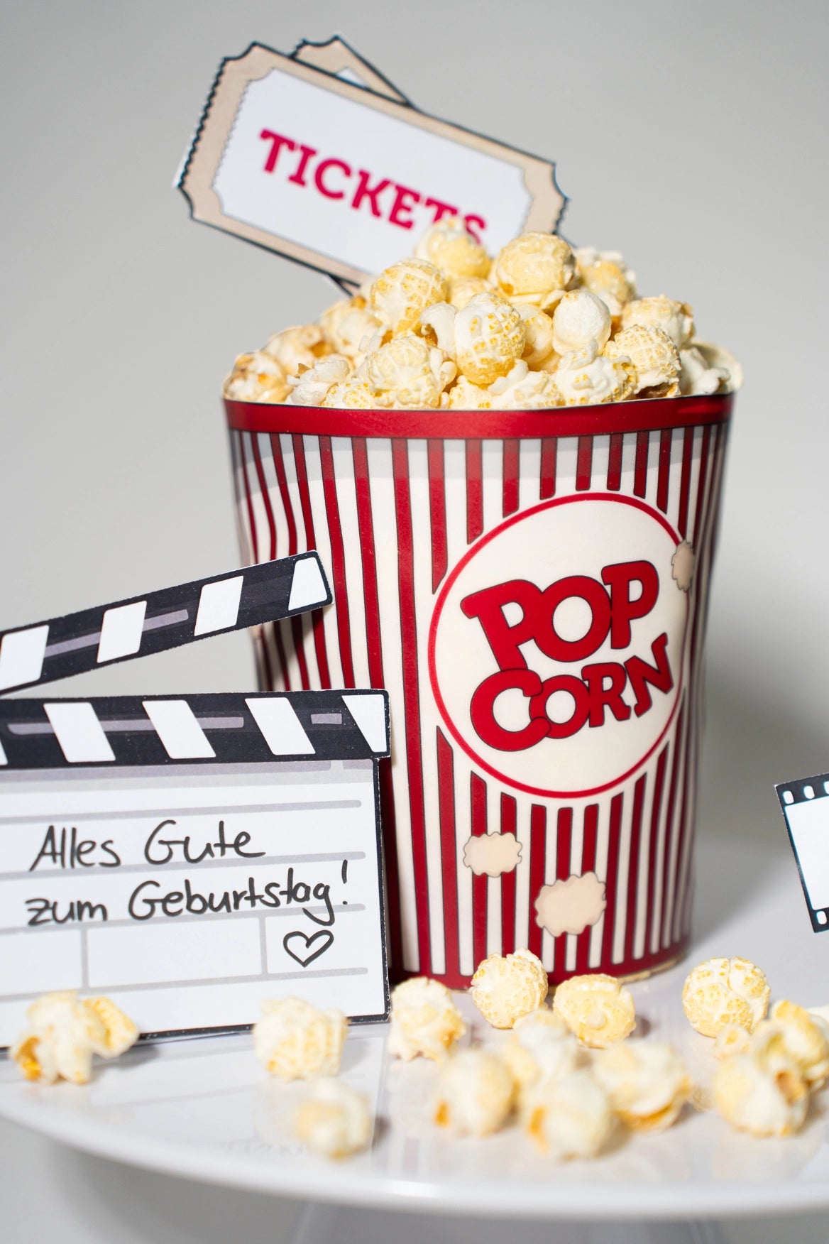 Popcorn Cake